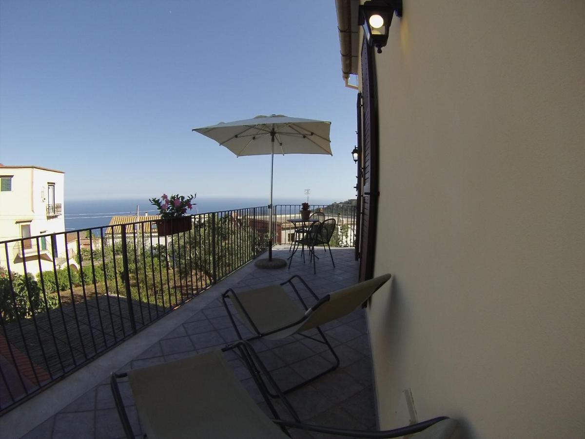 Fondo Santa Lucia Apartman SantʼAgata sui Due Golfi Szoba fotó